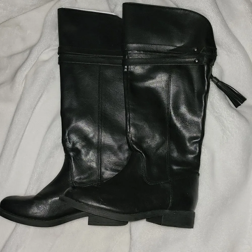 Black riding boots girls